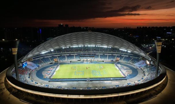 开云官网-马德兴：​中超回来了！应感谢来之不易的雪中送炭！