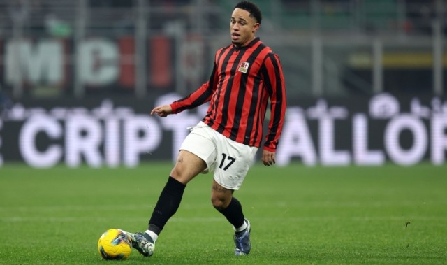 记者：利兹联引进奥卡福谈判取得进展，对本周达成协议感到乐观