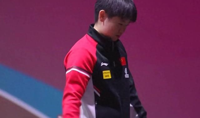 开云官网-孙颖莎单独训练毫不懈怠，樊振东回国过生日，马龙结束忙碌的行程|亚洲杯|国乒|WTT常规挑战赛|球迷|比赛_新浪体育_新浪新闻